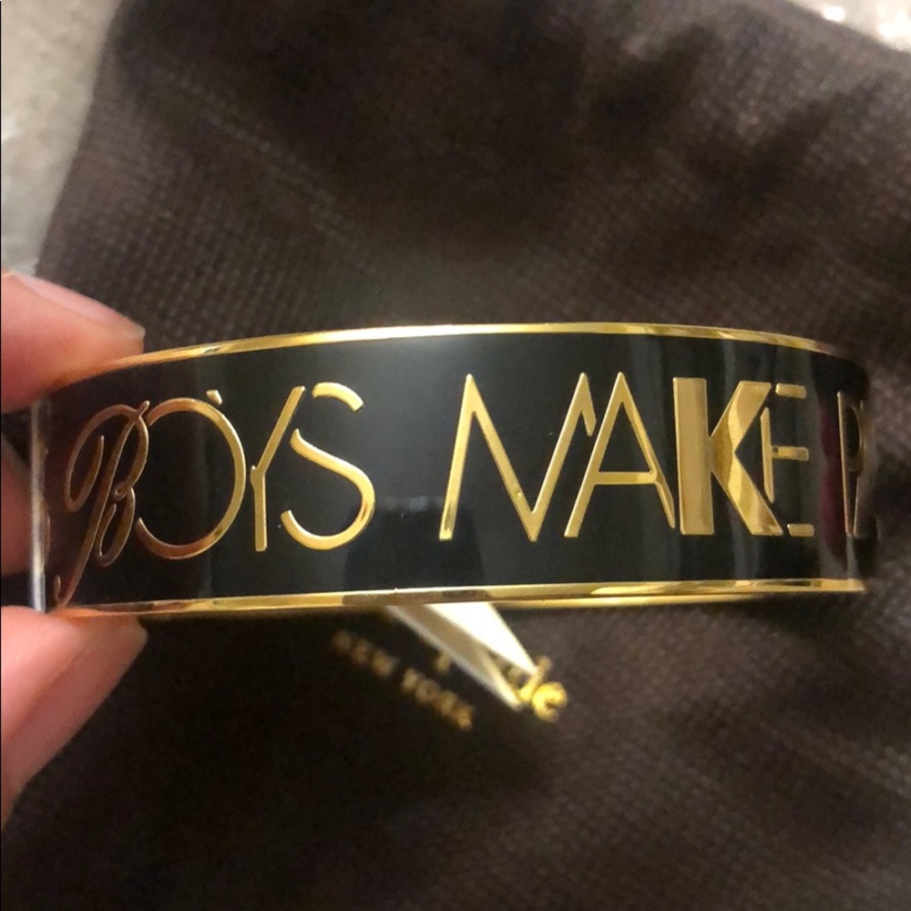 Kate Spade “Boys Make Passes At Girls In Glasses”